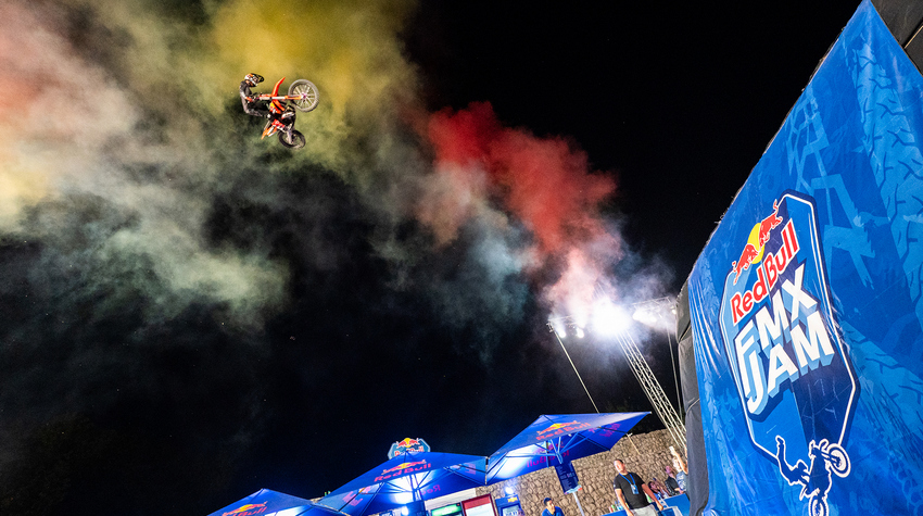 FOTO ŠETNJA KROZ SPEKTAKL NA KASTELU